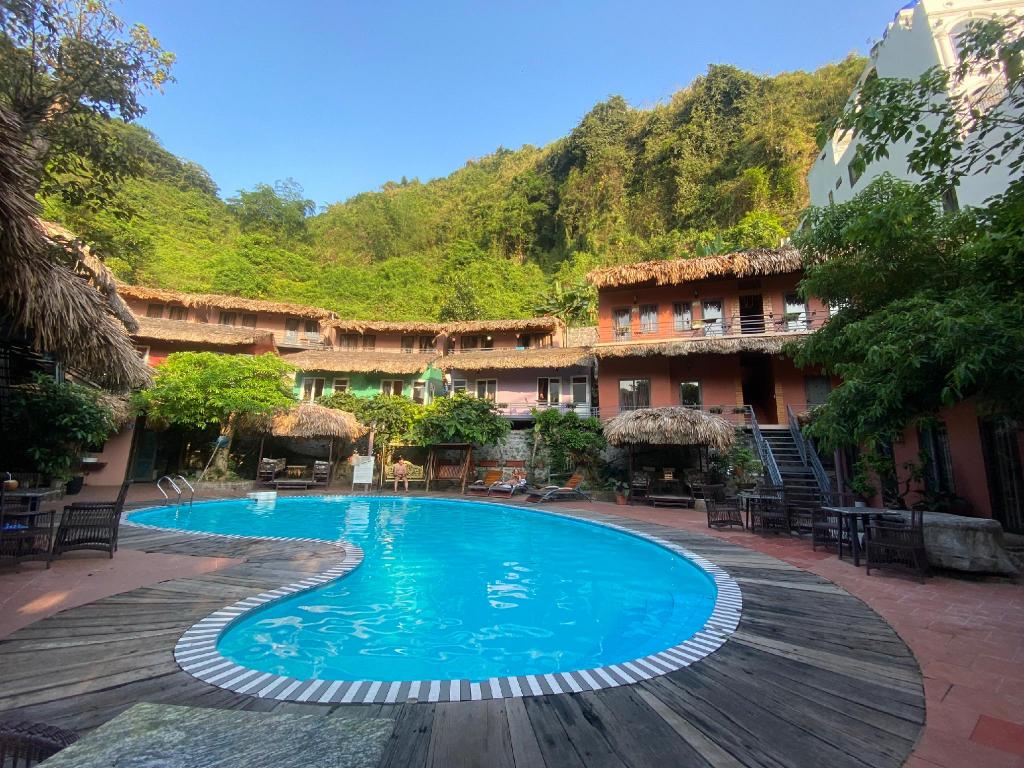 Catba Oasis Bungalows