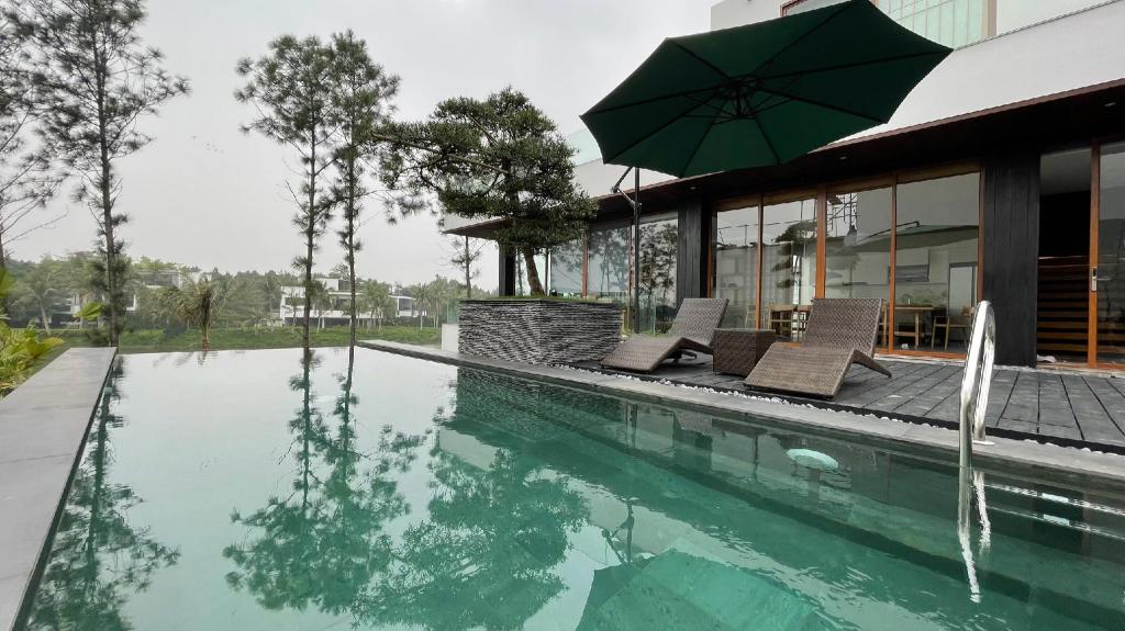 Flamingo Dai Lai Resort, Luxury Villa 4 Bedrooms LX18