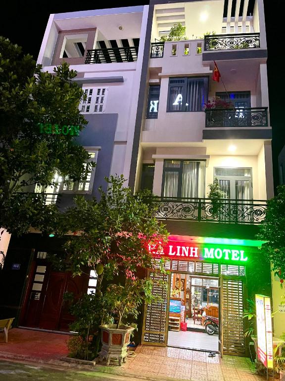 哈灵汽车旅馆 (Ha Linh Motel)
