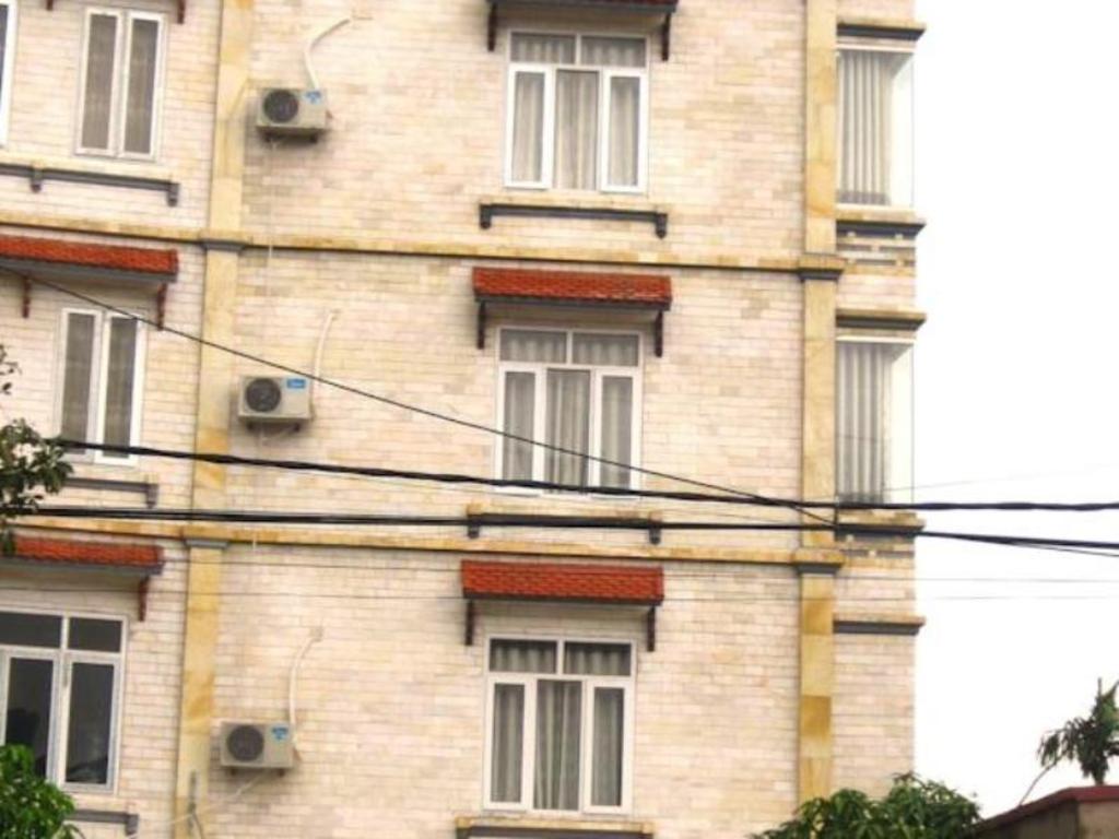 Hong Ha Airport Hotel