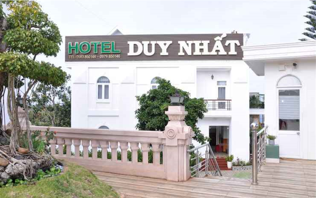 KHÁCH SẠN DUY NHẤT