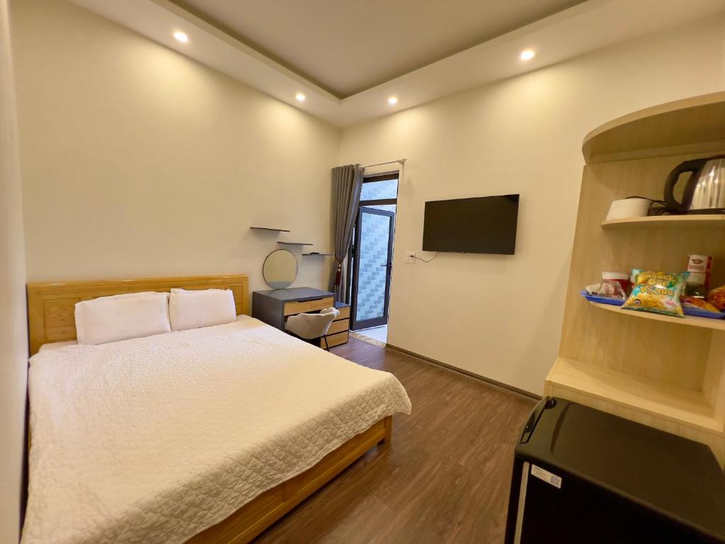 Khách Sạn Oanh Phong