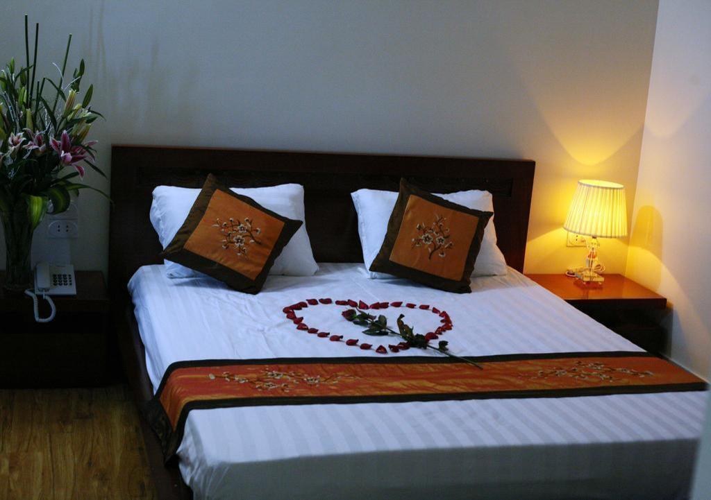 Khách Sạn Đông Dương Airport