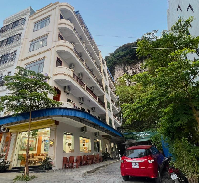 Khách sạn Golden Land