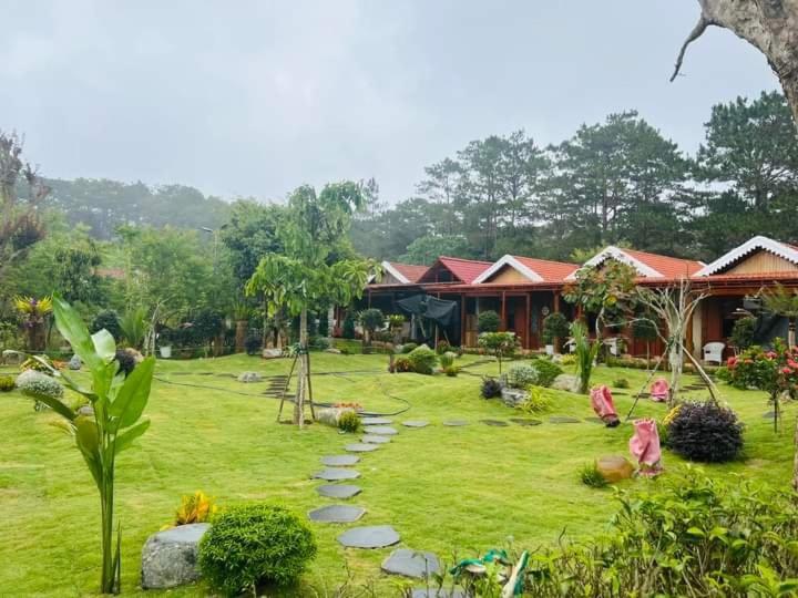 Khu Liên Hợp Nhà Hàng và Khách Sạn T&T