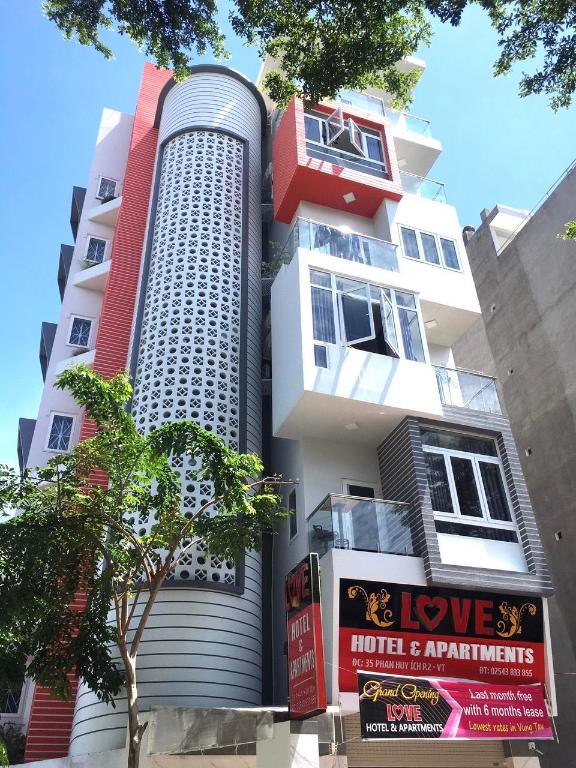 Love Hotel and Apartments