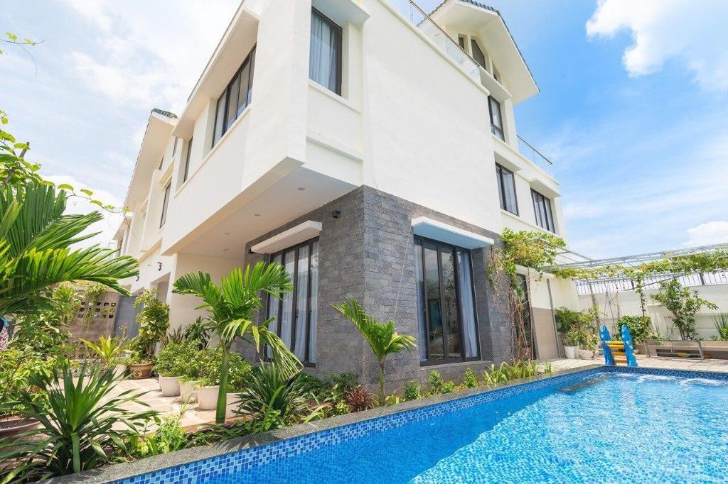 Luck Villa 01 – Hồ bơi nước mặn