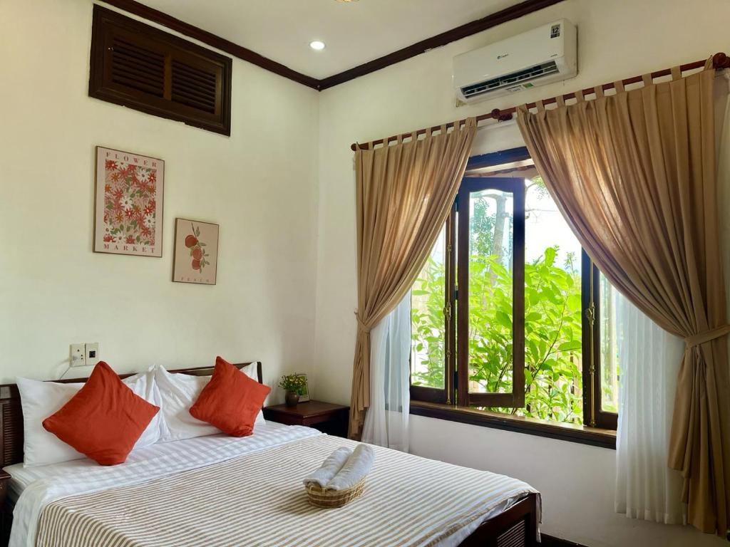 Ngọc Toàn Boutique