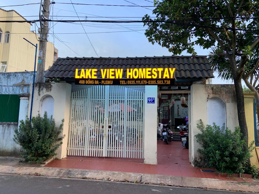 Lake view homestay