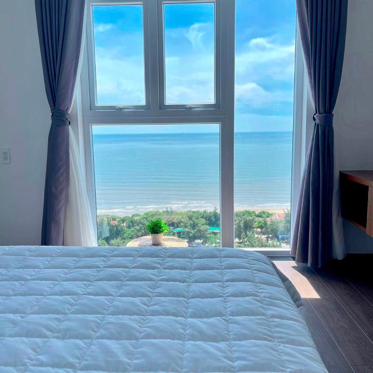 Nice Meamaid Sea View Apartment in Vung Tau