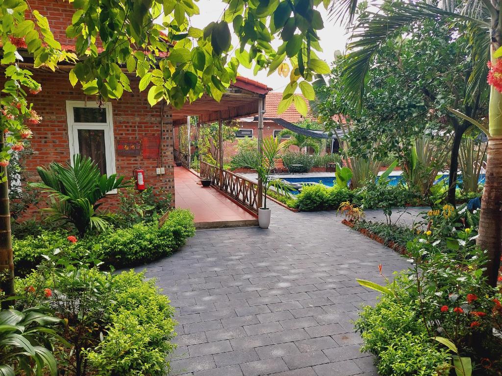 Ninh Binh Mountain Side Homestay