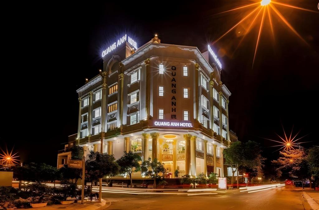 Quang Anh Hotel by The Moment