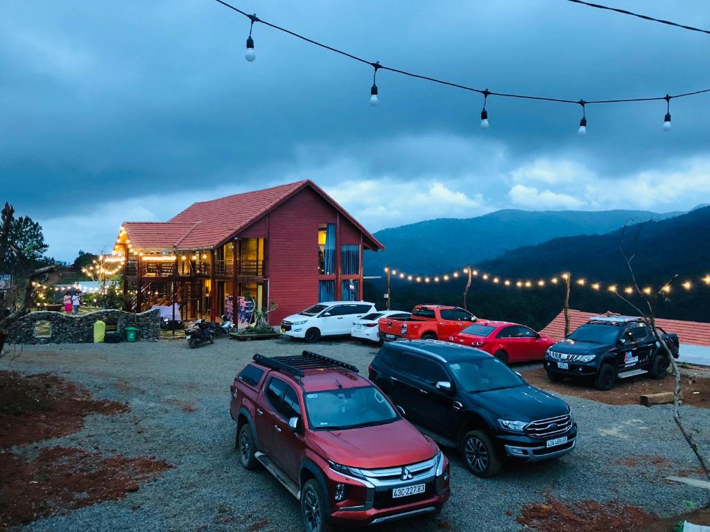 Săn Mây Coffee and Homestay Măng Đen