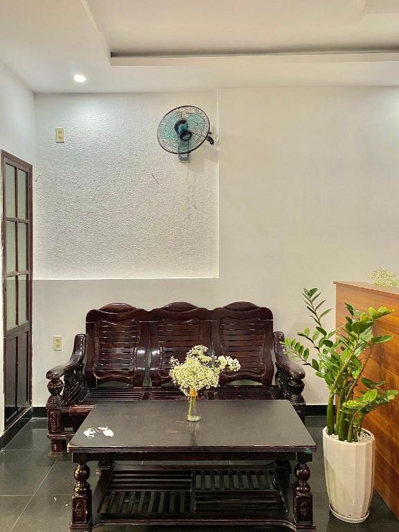 Shine Homestay Huế