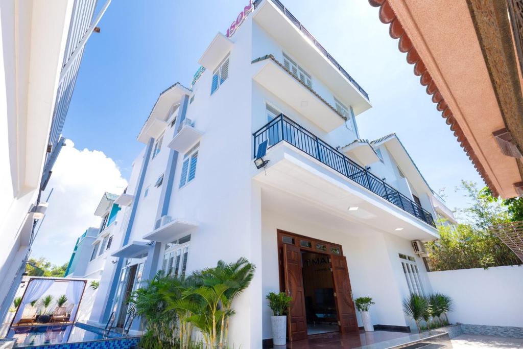 T-Maison Boutique Villa, with Pool, Karaoke, Billiards, near beach, Vung Tau