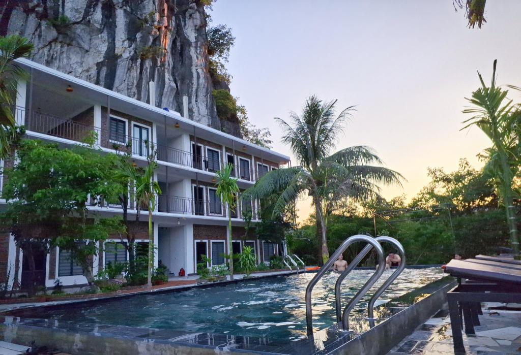 Tam Coc Coconut Garden