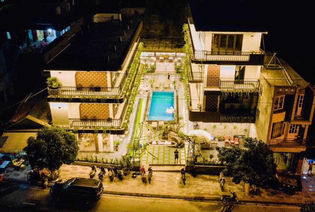 Tran’s House Cat Ba