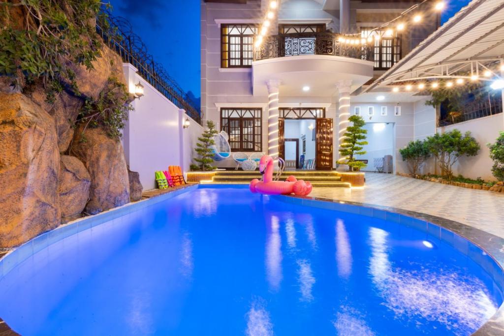 Villa 11B – Bai Sau Thuy Van Gan Bien