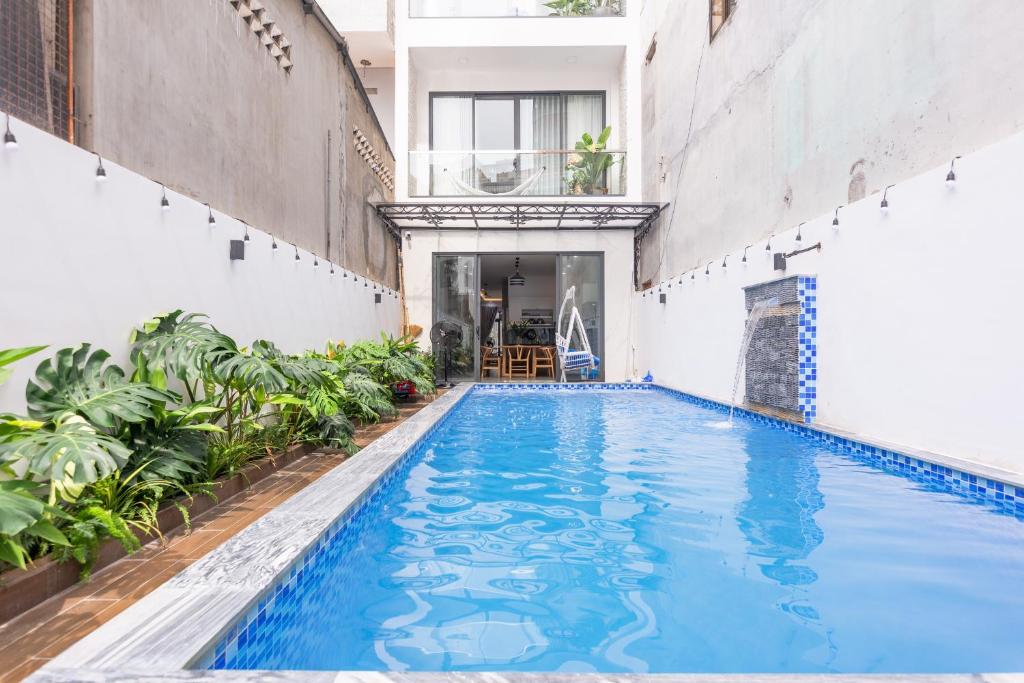 Villa 16 NH – Đi Bo Ra Bien Thuy Van 200 Met – Free Bida – Phong Karaoke – Xong Hoi