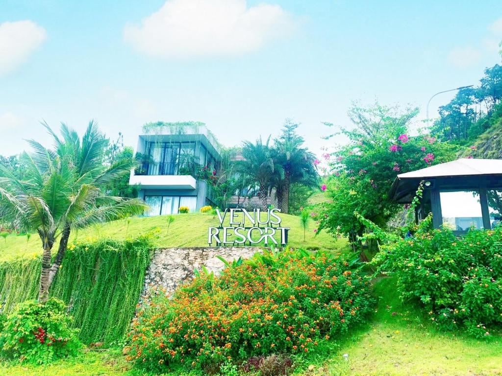 Villa 3 bedrooms Venus resort by Flamigo with warm water swimming pool