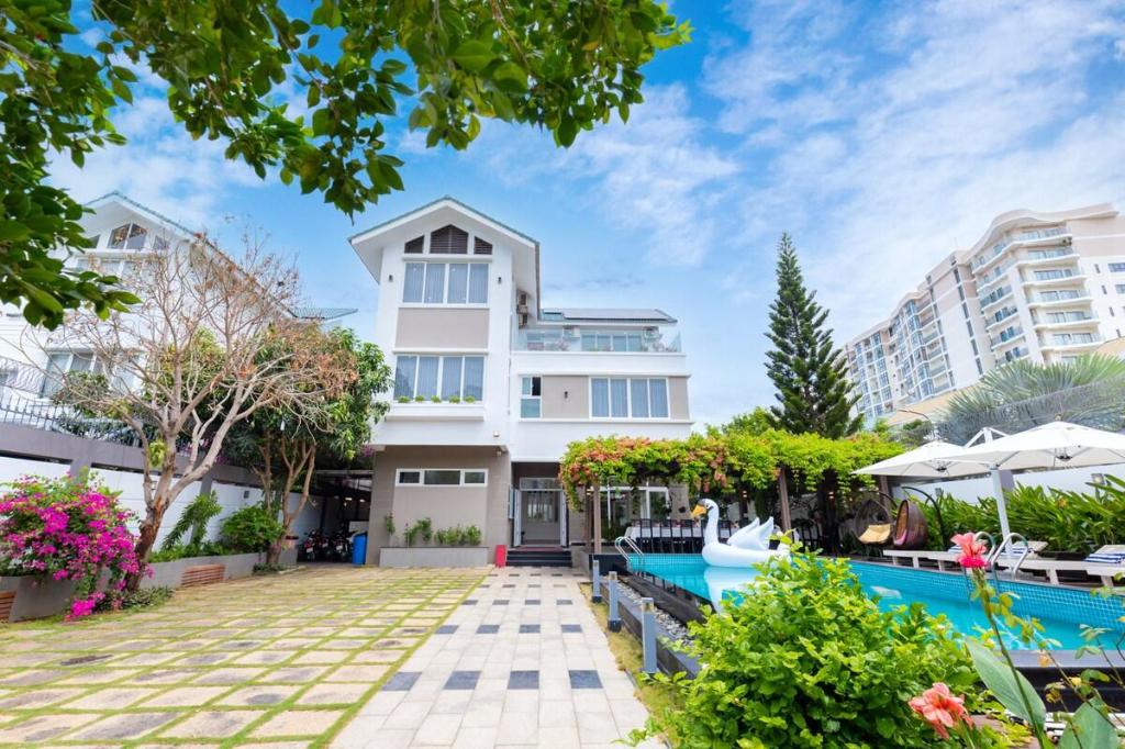 Villa Vũng Tàu  Cao Cấp Sát Biển – HS B1.3