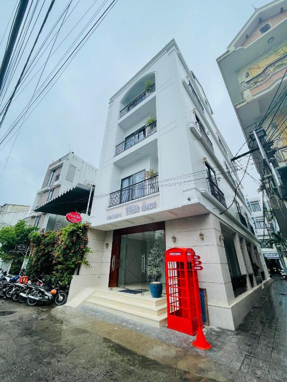 White House Hotel & Apartment