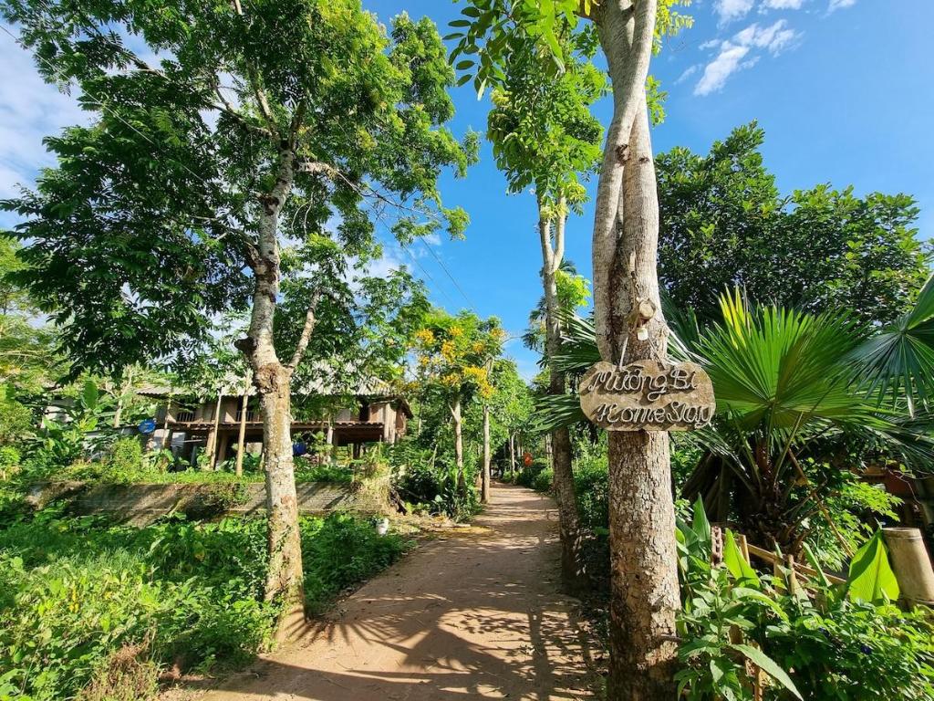 Homestay Muong Bi – Double room with stream view