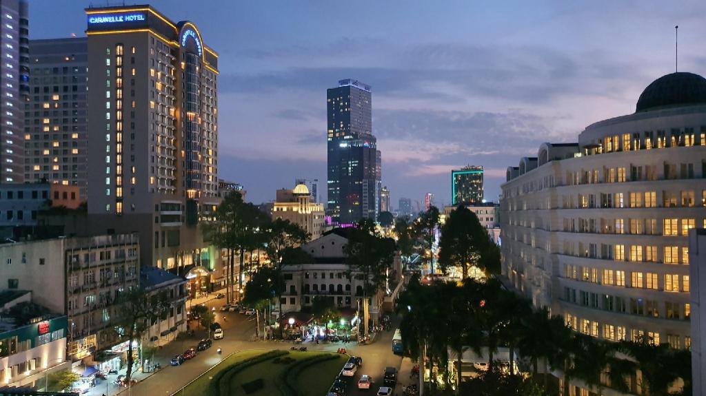 Khách Sạn Dyn Opera