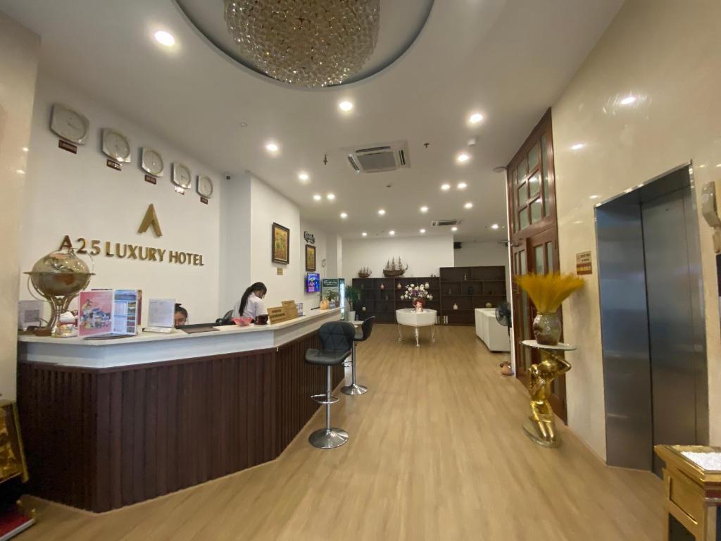 Khách sạn A25 29 Bùi Thị Xuân