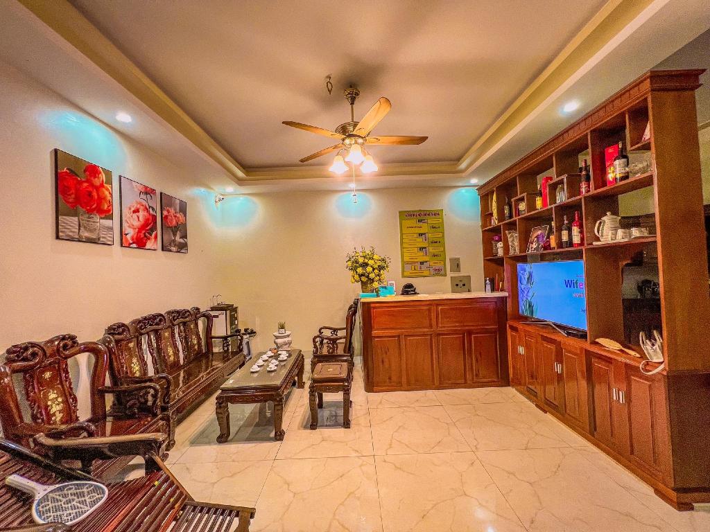 Nhà nghỉ Hồng Nhung