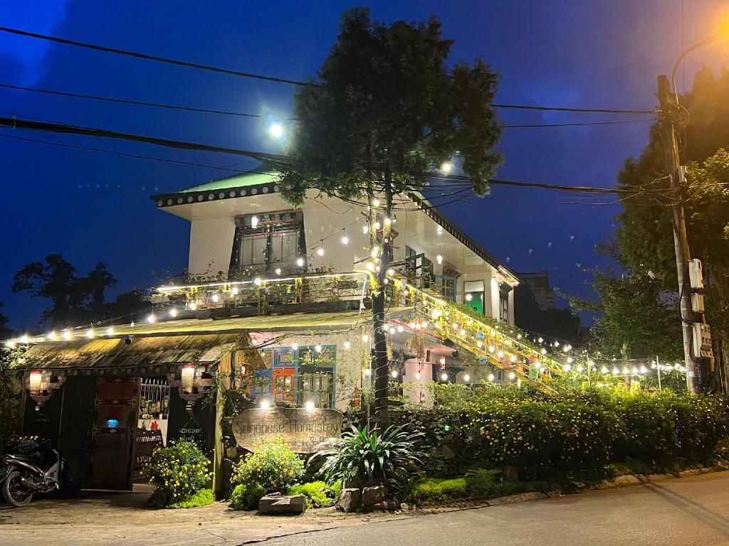 Saigonese Trekking House
