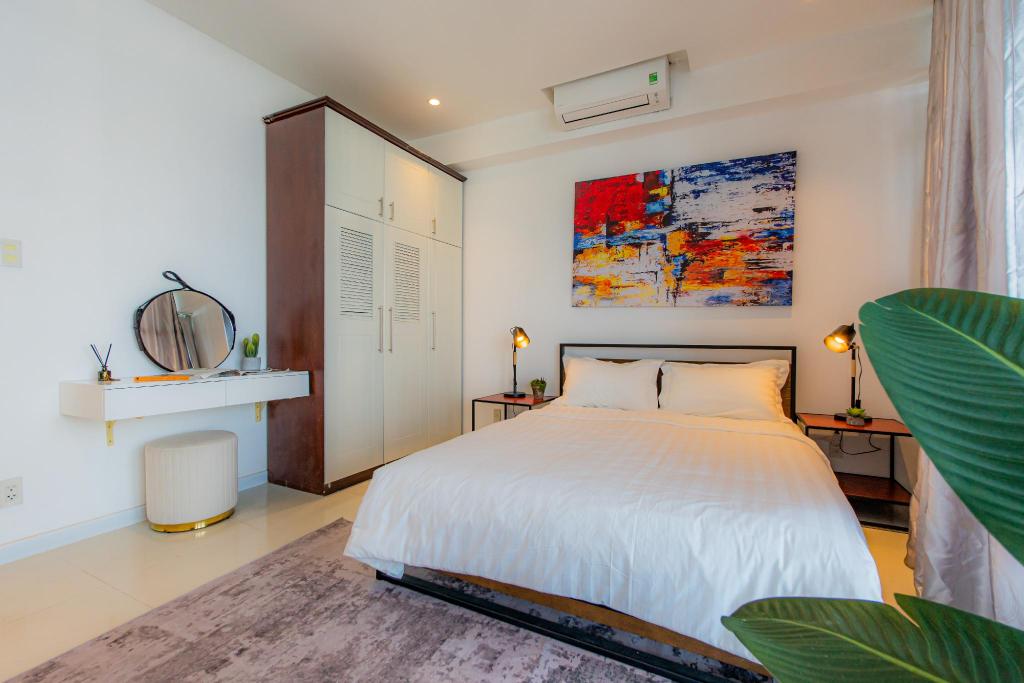 Stylish, Spacious 3BR Apart in D1 Sailing Tower