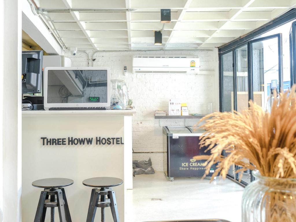 3 Howw Hostel at Khaosan