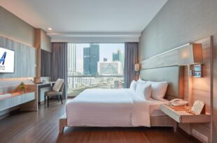 Adelphi Suites Bangkok