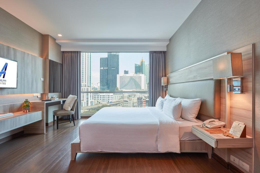 Adelphi Suites Bangkok