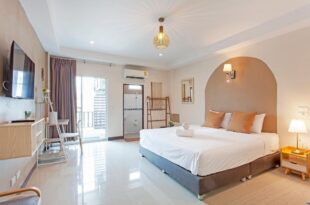 Cozzi by Grand Airport Resort