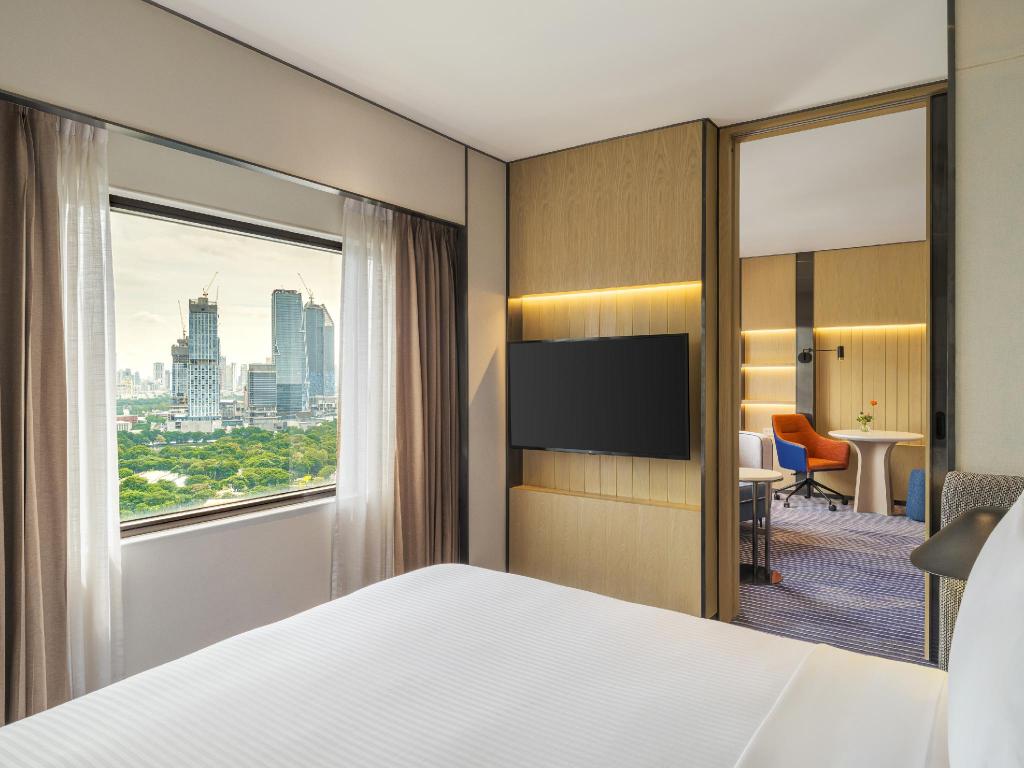 Crowne Plaza Bangkok Lumpini Park