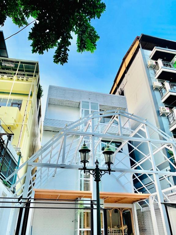 Easy Sunday Khaosan Bangkok