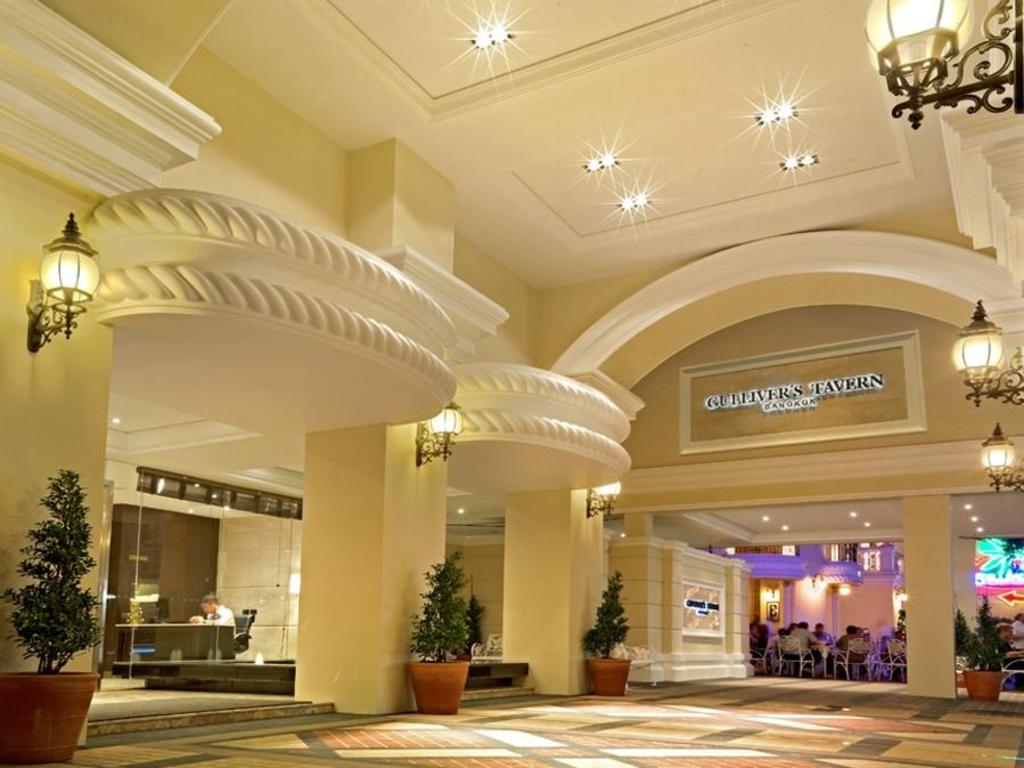 Gulliver’s Tavern Hotel