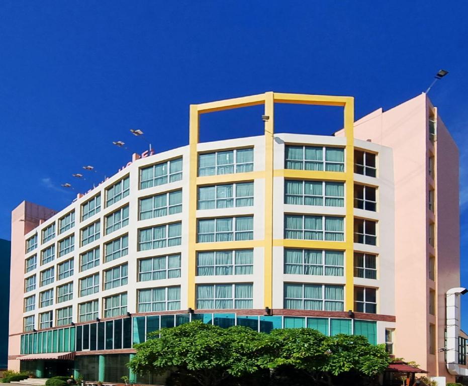 Lantana Resort Hotel Bangkok