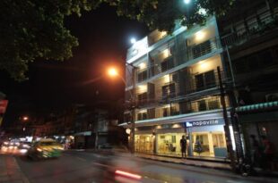Napaville Huai Khwang Hostel