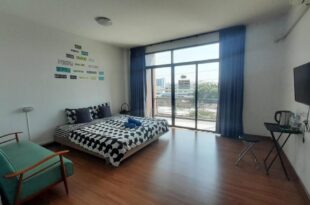 Sleepy and Homey Don Mueang Airport Hostel