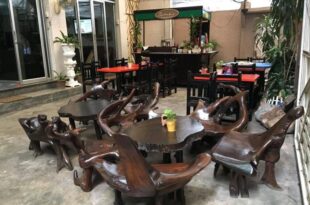 The Grand Palace Hostel
