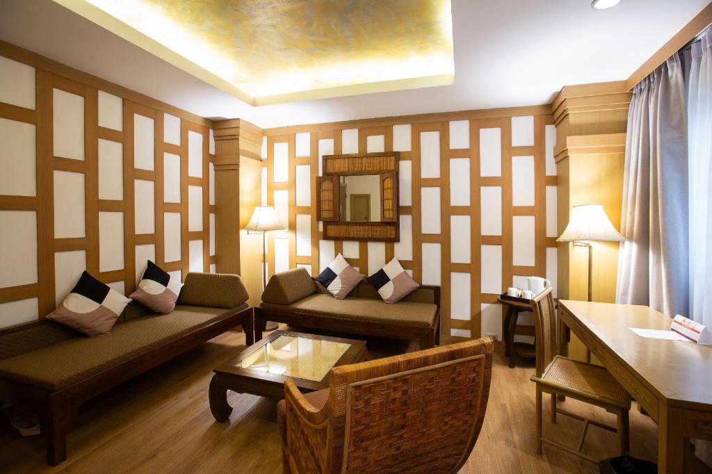 The Tarntawan Hotel Surawong Bangkok