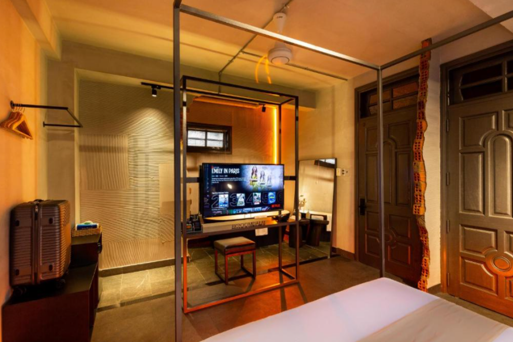 BLUE FINGERS KROOM Đà Lạt