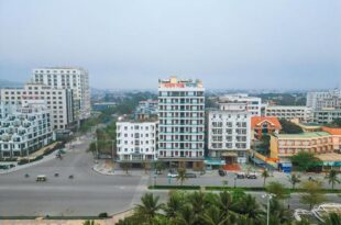 Biển Đợi Hotel SS by BAY LUXURY