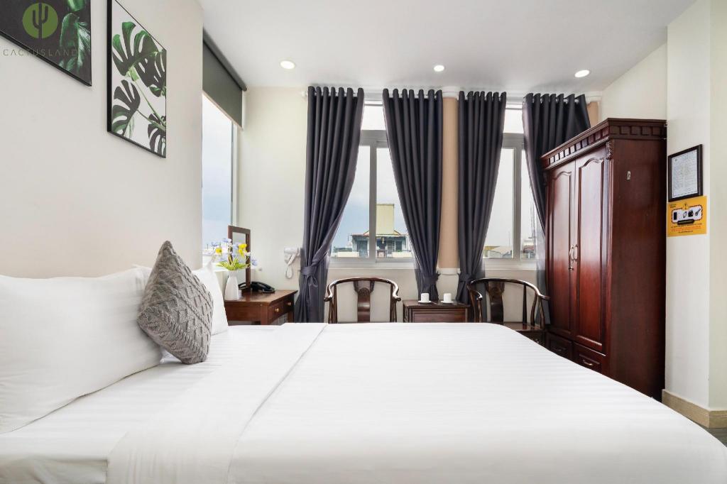 Cactusland Hotel Tan Binh