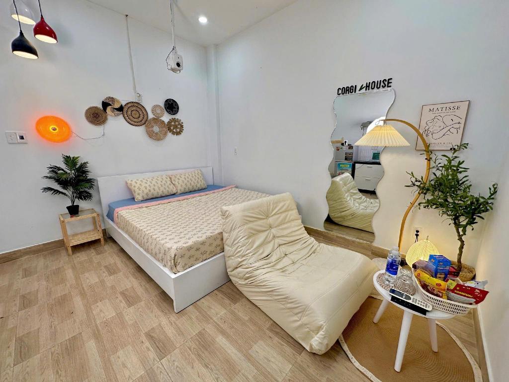 Corgi House Beachstay Danang
