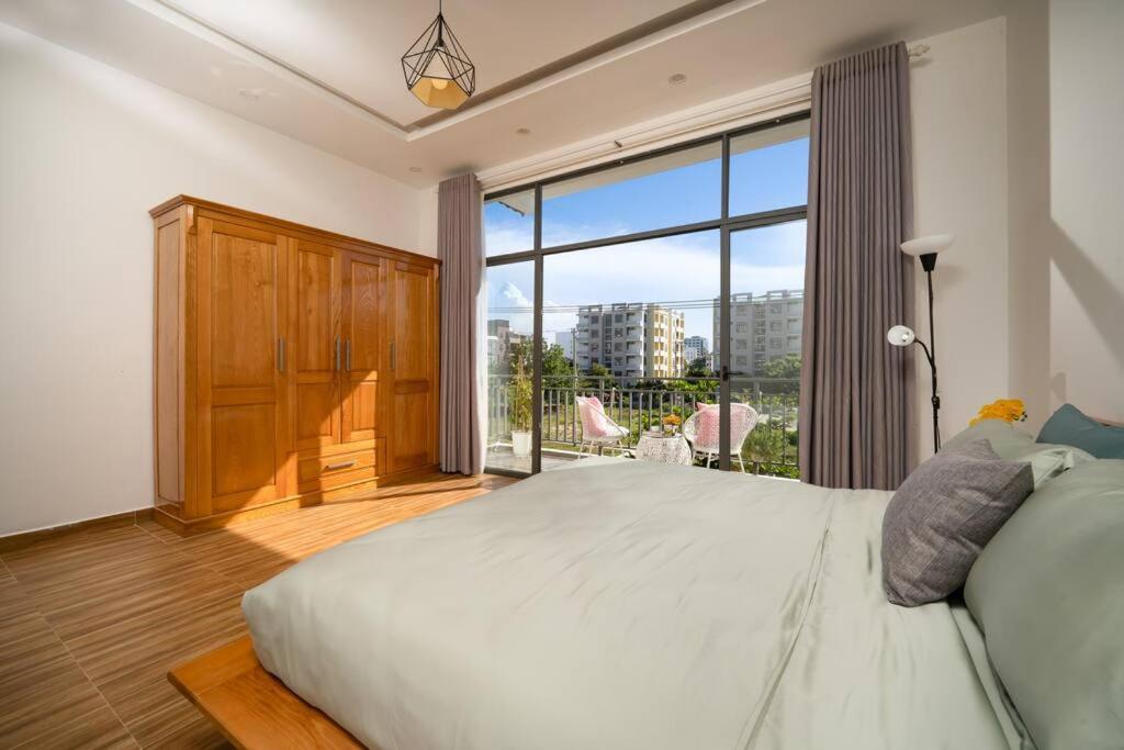 FreePickUp 5MinWalk to Beach, 4 Ensuite King BRs