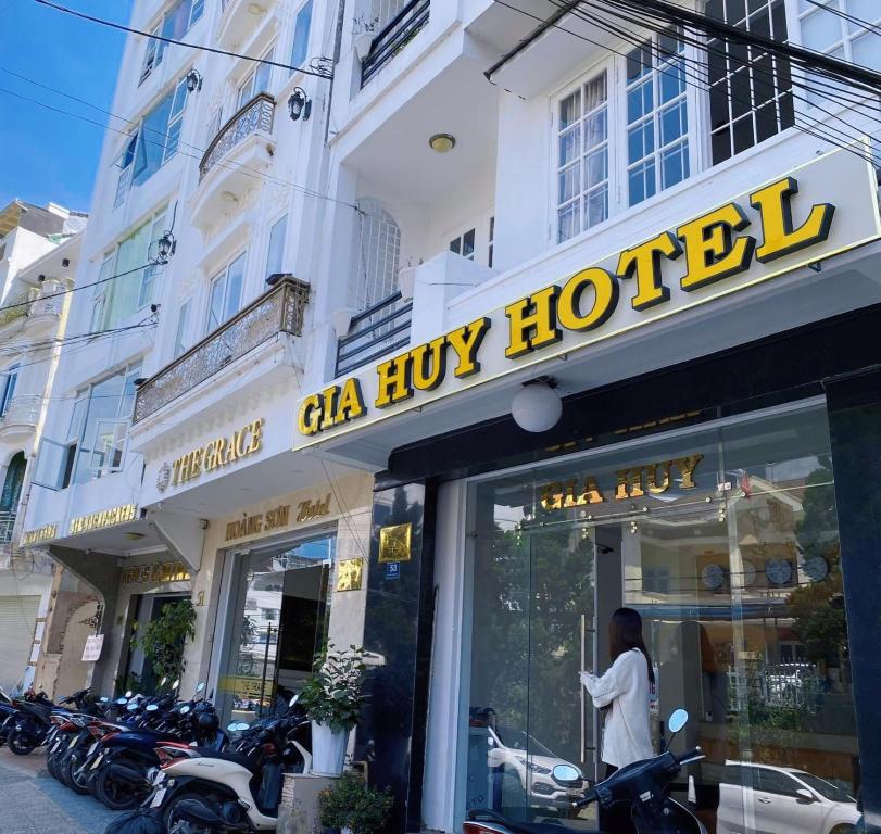 Glory Gia Huy Hotel